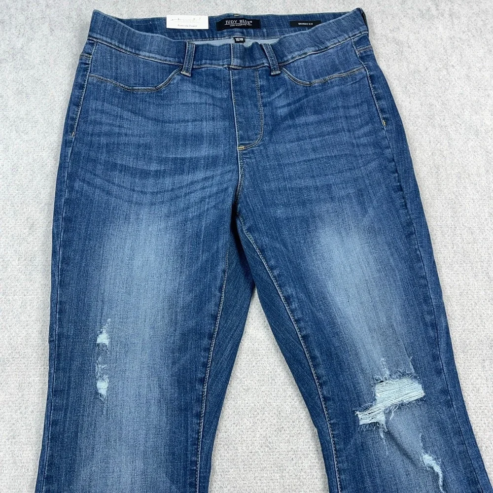 Judy Blue includes item